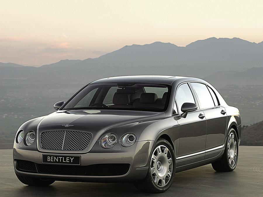  Bentley Continental Flying Spur 2005 года  (UK) (фото 8 из 12)